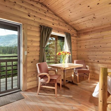 Summit Mountain Lodge And Steakhouse East Glacier Park Village Εξωτερικό φωτογραφία