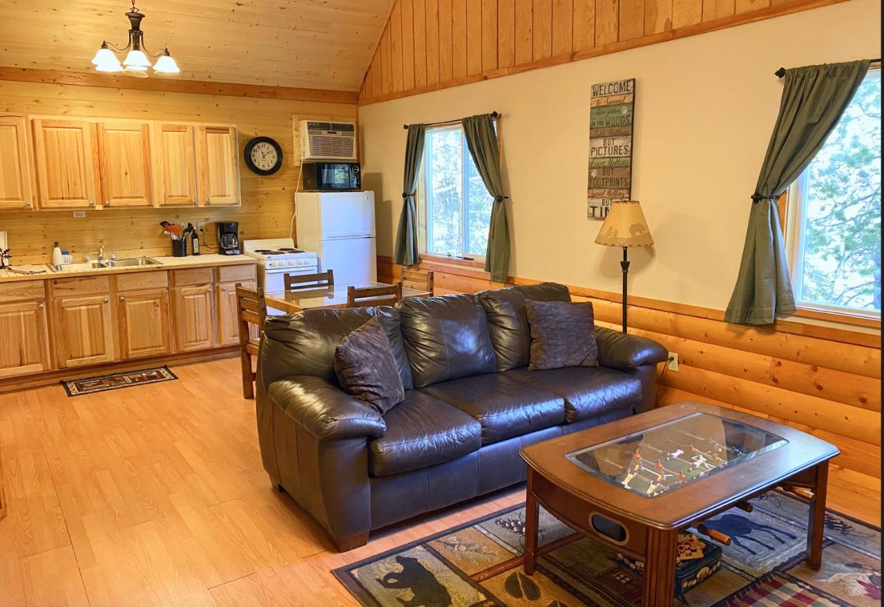 Summit Mountain Lodge And Steakhouse East Glacier Park Village Εξωτερικό φωτογραφία