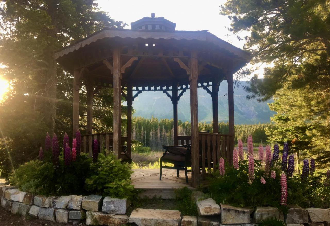 Summit Mountain Lodge And Steakhouse East Glacier Park Village Εξωτερικό φωτογραφία