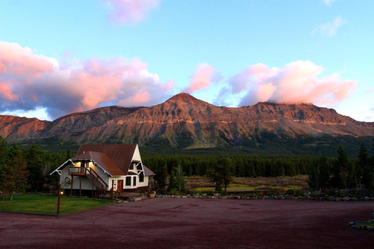 Summit Mountain Lodge And Steakhouse East Glacier Park Village Εξωτερικό φωτογραφία
