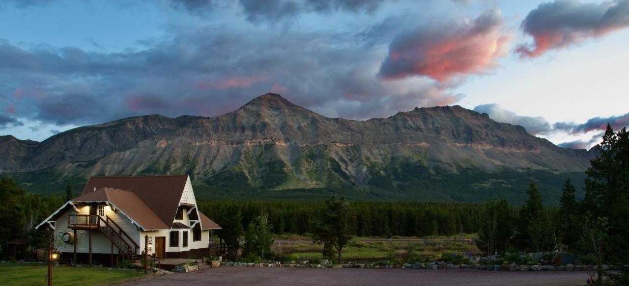 Summit Mountain Lodge And Steakhouse East Glacier Park Village Εξωτερικό φωτογραφία