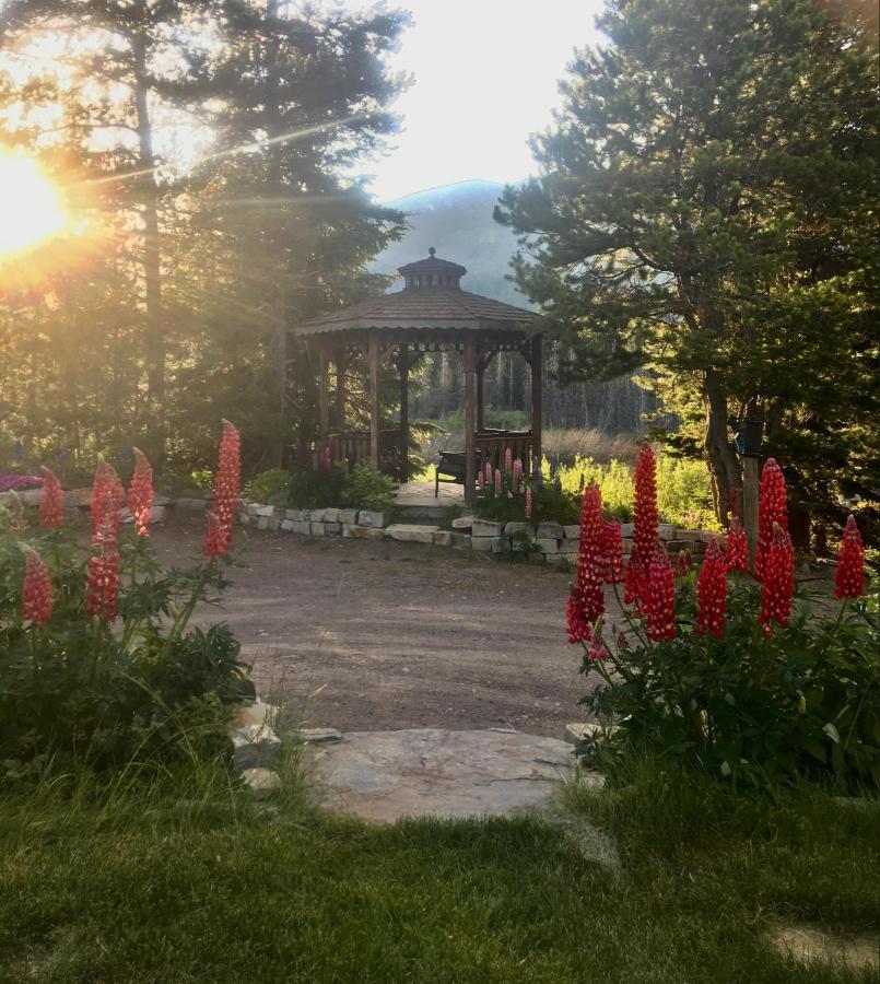 Summit Mountain Lodge And Steakhouse East Glacier Park Village Εξωτερικό φωτογραφία