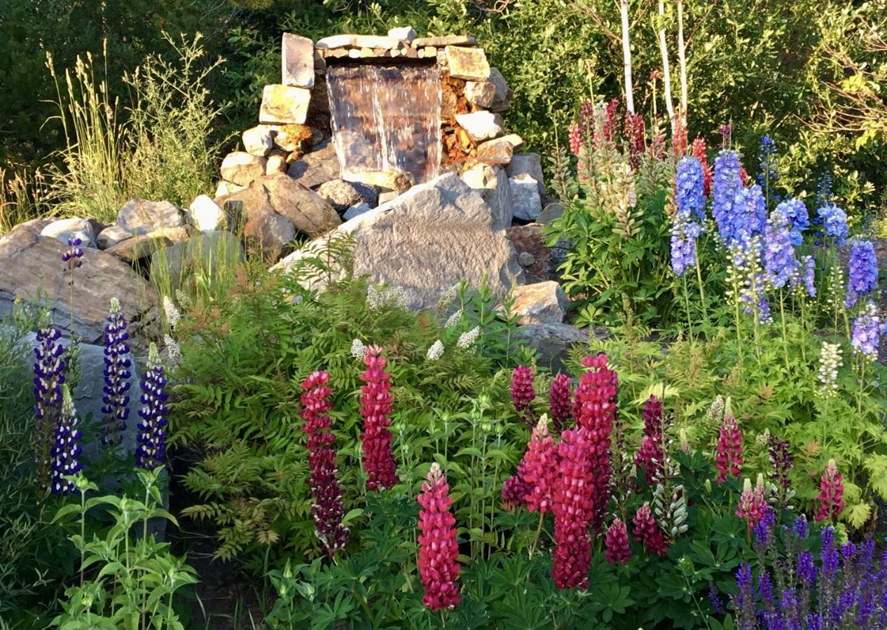 Summit Mountain Lodge And Steakhouse East Glacier Park Village Εξωτερικό φωτογραφία