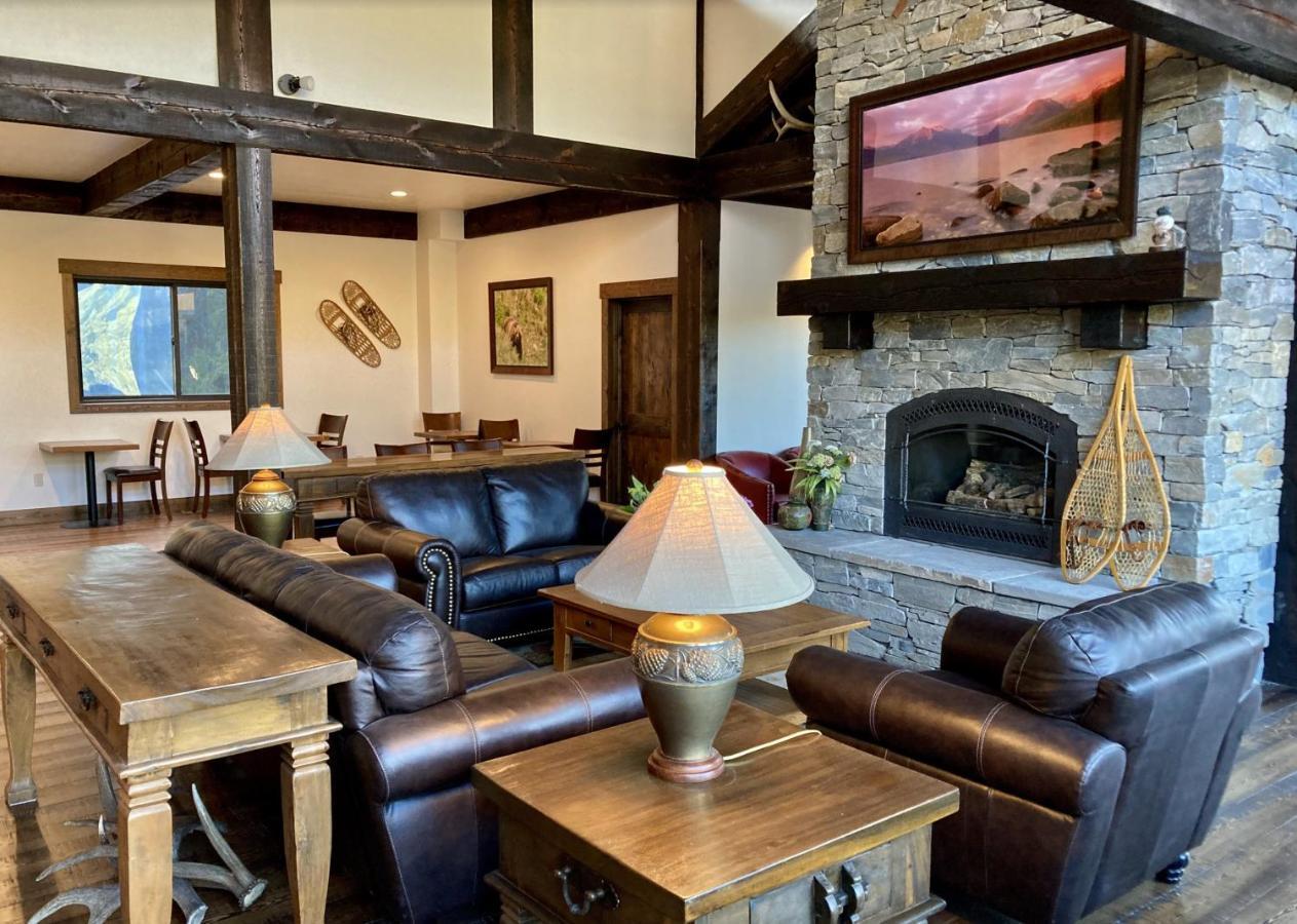 Summit Mountain Lodge And Steakhouse East Glacier Park Village Εξωτερικό φωτογραφία
