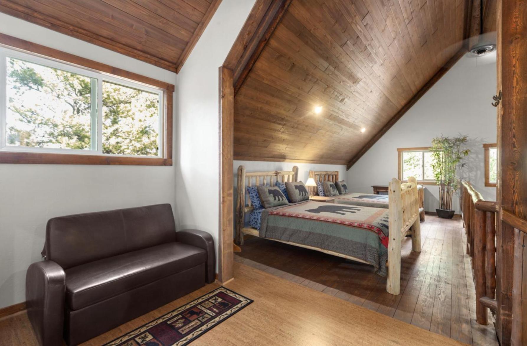 Summit Mountain Lodge And Steakhouse East Glacier Park Village Εξωτερικό φωτογραφία